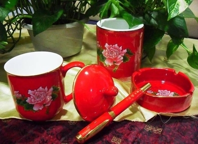 特色中国功夫茶具 景德镇陶瓷工艺品的文化魅力